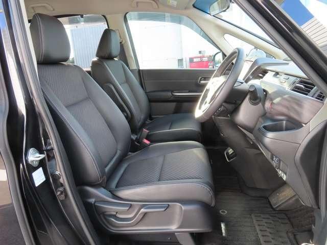 フリード Ｇ　ナビ　フルセグ　前後ドラレコ　Ｒカメラ　ＥＴＣ　ＬＥＤ　ＡＷ　両側（電動）スライドドア　スマートキー　３列シート　ウォークスルー　シートヒーター　ＤＶＤ　ＣＤ　ミュージックサーバー　盗難防止装置（15枚目）