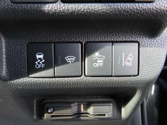 フリード Ｇ　ナビ　フルセグ　前後ドラレコ　Ｒカメラ　ＥＴＣ　ＬＥＤ　ＡＷ　両側（電動）スライドドア　スマートキー　３列シート　ウォークスルー　シートヒーター　ＤＶＤ　ＣＤ　ミュージックサーバー　盗難防止装置（18枚目）