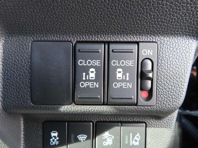 フリード Ｇ　ナビ　フルセグ　前後ドラレコ　Ｒカメラ　ＥＴＣ　ＬＥＤ　ＡＷ　両側（電動）スライドドア　スマートキー　３列シート　ウォークスルー　シートヒーター　ＤＶＤ　ＣＤ　ミュージックサーバー　盗難防止装置（19枚目）