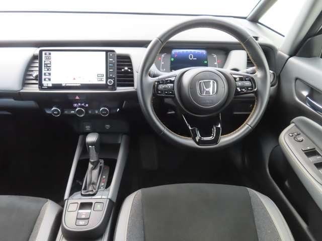 フィット RS ナビ フルセグ Rカメラ ETC LED AW ミュージックプレイヤー接続可 スマートキー 衝突被害軽減ブレーキ 盗難防止装置(13枚目)