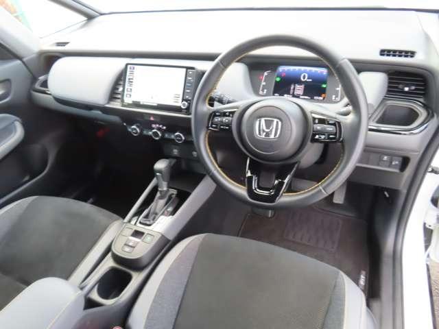 フィット RS ナビ フルセグ Rカメラ ETC LED AW ミュージックプレイヤー接続可 スマートキー 衝突被害軽減ブレーキ 盗難防止装置(15枚目)