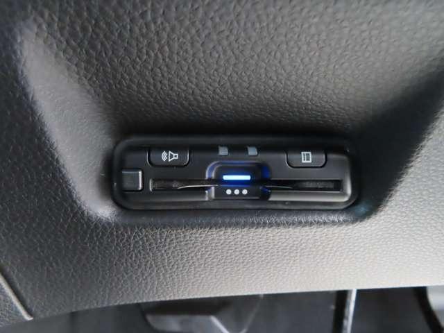 フィット RS ナビ フルセグ Rカメラ ETC LED AW ミュージックプレイヤー接続可 スマートキー 衝突被害軽減ブレーキ 盗難防止装置(17枚目)