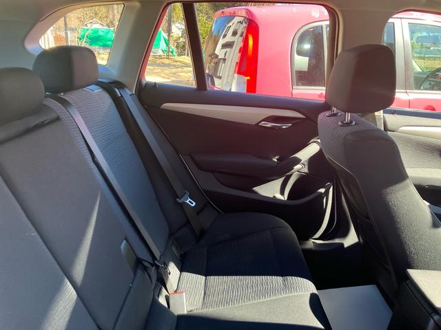 Ｘ１ ｓＤｒｉｖｅ　１８ｉ　スマートキー　プッシュスタート　アルミホイール　ナビ　フォグランプ　正規輸入車　右ハンドル（22枚目）