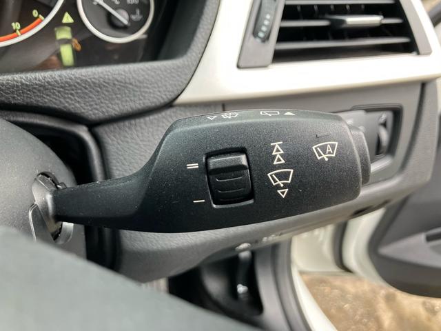 ３シリーズ ３２０ｄツーリング　ドライブレコーダー　ＥＴＣ　正規輸入車　右ハンドル　バックカメラ　ナビ　スマートキー　プッシュスタート　アルミホイール（14枚目）