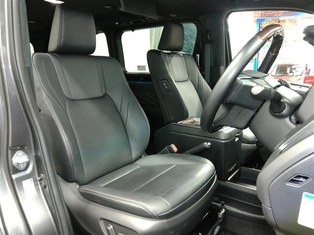 グランエース プレミアム　ワンオーナー　電動シート　安全装備　衝突被害軽減システム　横滑り防止機能　ＡＢＳ　エアバッグ　オートクルーズコントロール　盗難防止装置　バックカメラ　後席モニター　ＥＴＣ　ミュージックプレイヤー接続可（12枚目）