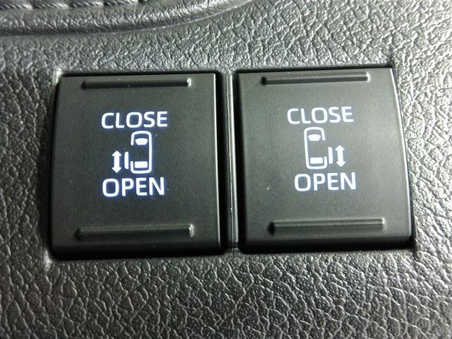 グランエース プレミアム　ワンオーナー　電動シート　安全装備　衝突被害軽減システム　横滑り防止機能　ＡＢＳ　エアバッグ　オートクルーズコントロール　盗難防止装置　バックカメラ　後席モニター　ＥＴＣ　ミュージックプレイヤー接続可（28枚目）