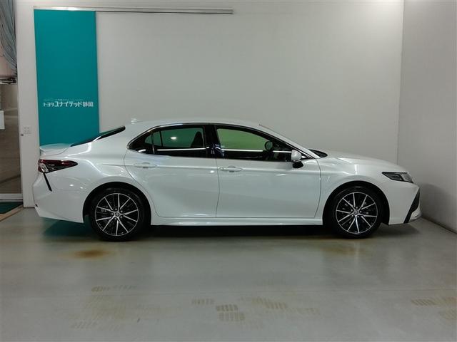 カムリ WSレザーパッケージ ハイブリッド ワンオーナー 革シート 電動シート 安全装備 衝突被害軽減システム 横滑り防止機能 ABS エアバッグ オートクルーズコントロール 盗難防止装置 ナビ バックカメラ ETC ドラレコ(3枚目)