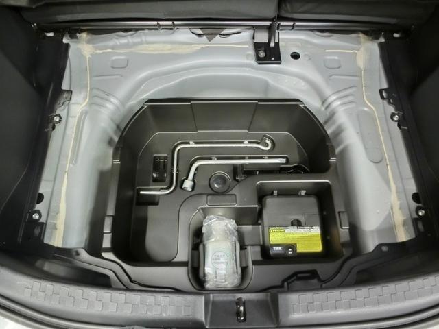 アクア Ｇブラックソフトレザーセレクション　ハイブリッド　ワンオーナー　衝突被害軽減システム　横滑り防止機能　ＡＢＳ　エアバッグ　オートクルーズコントロール　盗難防止装置　バックカメラ　ＥＴＣ　ドラレコ　ミュージックプレイヤー接続可　ＣＤ（16枚目）