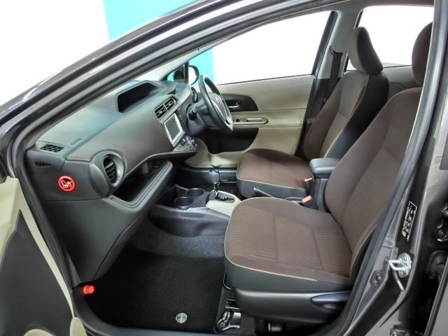 アクア Ｇ　ハイブリッド　ワンオーナー　横滑り防止機能　ＡＢＳ　エアバッグ　ＥＴＣ　ミュージックプレイヤー接続可　ＣＤ　キーレス　フル装備　アルミホイール　オートマ（11枚目）