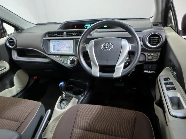 アクア Ｇ　ハイブリッド　ワンオーナー　横滑り防止機能　ＡＢＳ　エアバッグ　ＥＴＣ　ミュージックプレイヤー接続可　ＣＤ　キーレス　フル装備　アルミホイール　オートマ（18枚目）