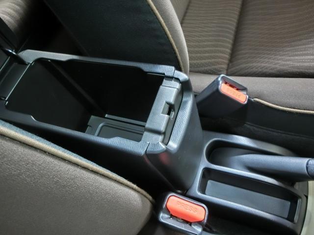 アクア Ｇ　ハイブリッド　ワンオーナー　横滑り防止機能　ＡＢＳ　エアバッグ　ＥＴＣ　ミュージックプレイヤー接続可　ＣＤ　キーレス　フル装備　アルミホイール　オートマ（25枚目）