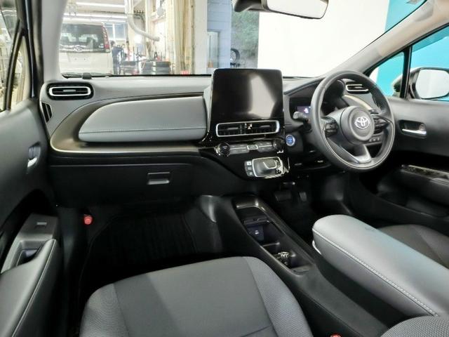 アクア Ｚ　ハイブリッド　ワンオーナー　安全装備　衝突被害軽減システム　横滑り防止機能　ＡＢＳ　エアバッグ　オートクルーズコントロール　盗難防止装置　ナビ　バックカメラ　ＥＴＣ　ドラレコ　スマートキー　キーレス（19枚目）