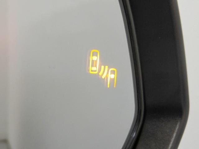 カローラクロス ハイブリッド Z ハイブリッド ワンオーナー ハーフレザー 電動シート 安全装備 衝突被害軽減システム 横滑り防止機能 ABS エアバッグ オートクルーズコントロール 盗難防止装置 TV バックカメラ ETC キーレス(7枚目)