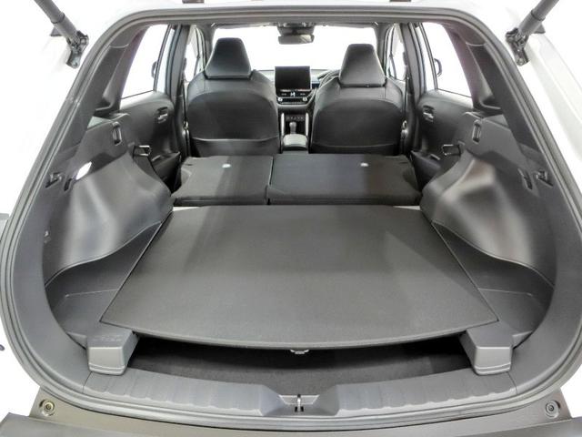 カローラクロス ハイブリッド Z ハイブリッド ワンオーナー ハーフレザー 電動シート 安全装備 衝突被害軽減システム 横滑り防止機能 ABS エアバッグ オートクルーズコントロール 盗難防止装置 TV バックカメラ ETC キーレス(16枚目)