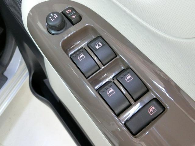 ムーヴキャンバス Ｘリミテッドメイクアップ　ＳＡＩＩＩ　衝突被害軽減システム　横滑り防止機能　ＡＢＳ　エアバッグ　盗難防止装置　アイドリングストップ　ＥＴＣ　ミュージックプレイヤー接続可　ＣＤ　スマートキー　キーレス　フル装備　両側電動スライド　オートマ（29枚目）