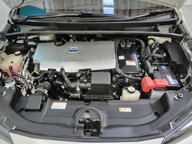 プリウス Ｓ　ハイブリッド　ワンオーナー　安全装備　衝突被害軽減システム　横滑り防止機能　ＡＢＳ　エアバッグ　オートクルーズコントロール　盗難防止装置　バックカメラ　ＥＴＣ　ドラレコ　ミュージックプレイヤー接続可（7枚目）