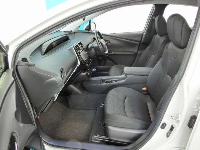 プリウス Ｓ　ハイブリッド　ワンオーナー　安全装備　衝突被害軽減システム　横滑り防止機能　ＡＢＳ　エアバッグ　オートクルーズコントロール　盗難防止装置　バックカメラ　ＥＴＣ　ドラレコ　ミュージックプレイヤー接続可（10枚目）