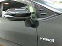 ドアミラーは電動格納機能もあります。駐車する際にこの機能があると大変便利ですね。