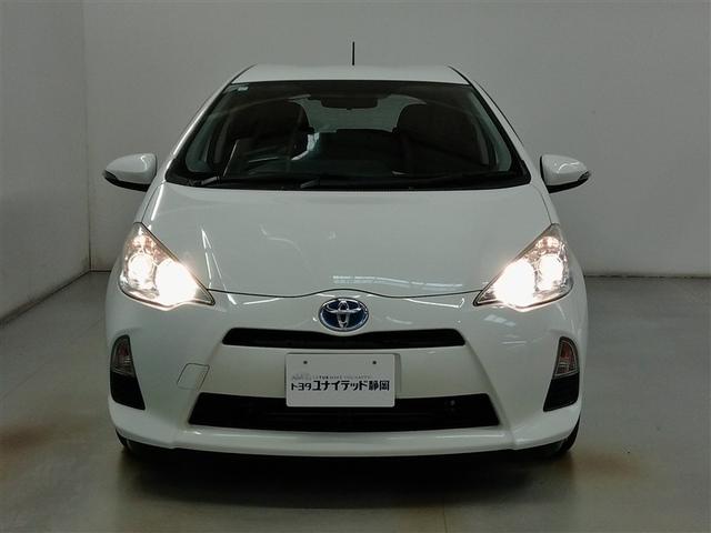 アクア S ハイブリッド ワンオーナー 横滑り防止機能 ABS エアバッグ 盗難防止装置 バックカメラ ETC ミュージックプレイヤー接続可 CD スマートキー キーレス フル装備 オートマ(5枚目)