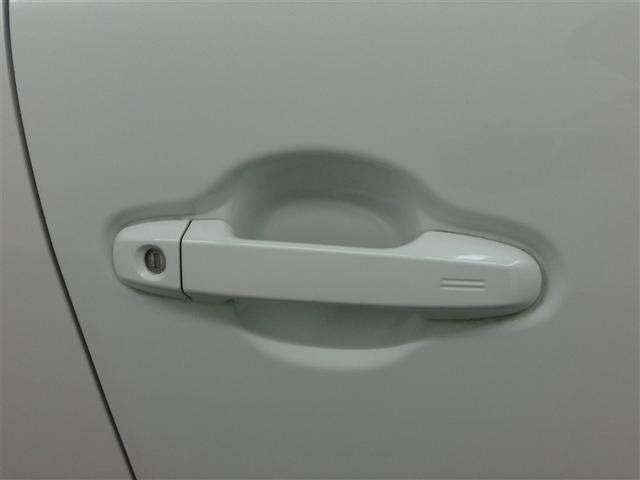 アクア S ハイブリッド ワンオーナー 横滑り防止機能 ABS エアバッグ 盗難防止装置 バックカメラ ETC ミュージックプレイヤー接続可 CD スマートキー キーレス フル装備 オートマ(7枚目)