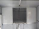 　キッチンカー　シンク２個　タンク２個　作業台　換気扇　外部電源　フローリング　コンセント　ＬＥＤ照明（27枚目）
