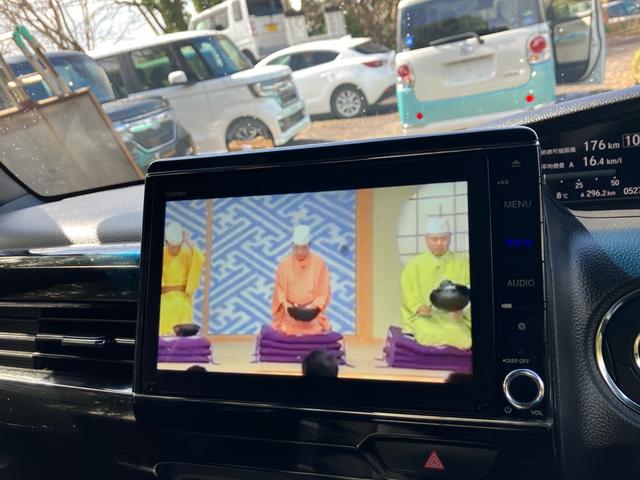 Ｎ－ＢＯＸカスタム Ｌ　衝突被害軽減ブレーキ　全車速対応アダプティブＣＣ　電子パーキングブレーキ　純正８インチナビ　Ｂｌｕｅｔｏｏｔｈ　ＵＳＢ　ナビ連動前後ドラレコ＆ＥＴＣ２．０　バックカメラ　バックソナー　シートヒータ（5枚目）
