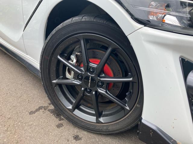 Ｓ６６０ β　６速ＭＴ　無限エアロＦＳＲ・ハードトップ・ボンネット・エンジンフード・リアウィング・マフラー　モデューロ足回り・アルミホイール・ブレーキローター＆パッド　シフトブーツ＆ノブ　Ｂカメラ　シティブレーキ（8枚目）