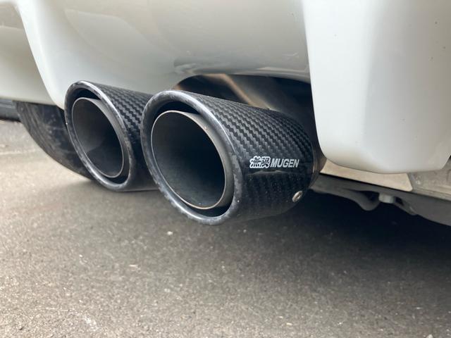 Ｓ６６０ β　６速ＭＴ　無限エアロＦＳＲ・ハードトップ・ボンネット・エンジンフード・リアウィング・マフラー　モデューロ足回り・アルミホイール・ブレーキローター＆パッド　シフトブーツ＆ノブ　Ｂカメラ　シティブレーキ（14枚目）