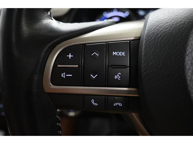 らくらく操作のステアリングオーディオ操作スイッチ装備！