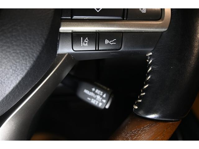 ＬＴＡ（レーントレーシングアシスト）搭載！うっかり車線をはみ出しそうになった時ハンドルの操作をアシストします。レーダークルーズコントロール装備で高速道路での長距離移動にあると便利です。