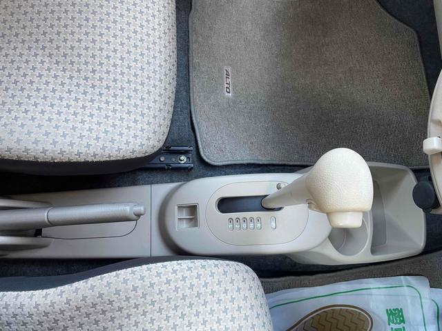 アルト Ｇ　キーレスエントリー　ＡＴ　盗難防止システム　ＣＤ　衝突安全ボディ　エアコン　パワーステアリング　パワーウィンドウ（5枚目）