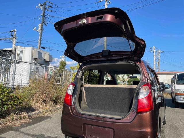 アルト Ｇ　キーレスエントリー　ＡＴ　盗難防止システム　ＣＤ　衝突安全ボディ　エアコン　パワーステアリング　パワーウィンドウ（17枚目）