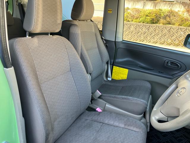タント 　ウェルカムシート　福祉車両　助手席電動回転リフトシート　リモコン付き　電動スライドミラクルオープンドア　メモリナビＴＶ（18枚目）