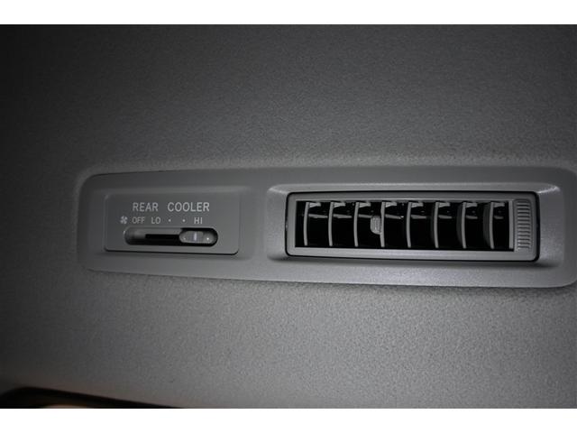 ノア Ｓｉ　フルセグ　ＨＤＤナビ　ＤＶＤ再生　ミュージックプレイヤー接続可　バックカメラ　ＥＴＣ　両側電動スライド　ＨＩＤヘッドライト　ウオークスルー　乗車定員８人　３列シート（15枚目）