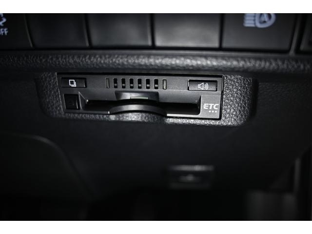 カローラスポーツ ハイブリッドＧ　フルセグ　メモリーナビ　ＤＶＤ再生　バックカメラ　衝突被害軽減システム　ＥＴＣ　ＬＥＤヘッドランプ　ワンオーナー（23枚目）