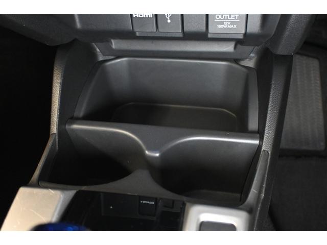 フィットハイブリッド Ｌパッケージ　フルセグ　メモリーナビ　ＤＶＤ再生　ミュージックプレイヤー接続可　バックカメラ　衝突被害軽減システム　ＥＴＣ　ＬＥＤヘッドランプ　社外アルミホイール（13枚目）