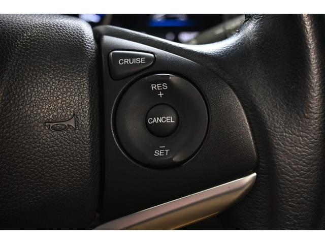 フィットハイブリッド Ｌパッケージ　フルセグ　メモリーナビ　ＤＶＤ再生　ミュージックプレイヤー接続可　バックカメラ　衝突被害軽減システム　ＥＴＣ　ＬＥＤヘッドランプ　社外アルミホイール（20枚目）