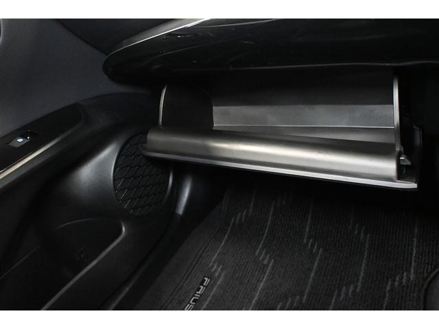 プリウス Ａツーリングセレクション　フルセグ　メモリーナビ　ＤＶＤ再生　ミュージックプレイヤー接続可　バックカメラ　衝突被害軽減システム　ＥＴＣ　ドラレコ　ＬＥＤヘッドランプ（16枚目）