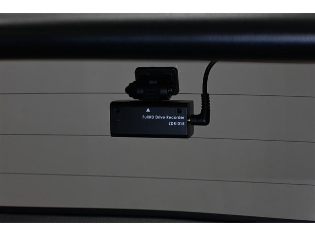 プリウス Ａツーリングセレクション　フルセグ　メモリーナビ　ＤＶＤ再生　ミュージックプレイヤー接続可　バックカメラ　衝突被害軽減システム　ＥＴＣ　ドラレコ　ＬＥＤヘッドランプ（18枚目）