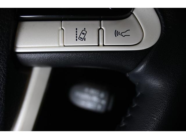 プリウス Ａツーリングセレクション　フルセグ　メモリーナビ　ＤＶＤ再生　ミュージックプレイヤー接続可　バックカメラ　衝突被害軽減システム　ＥＴＣ　ドラレコ　ＬＥＤヘッドランプ（21枚目）