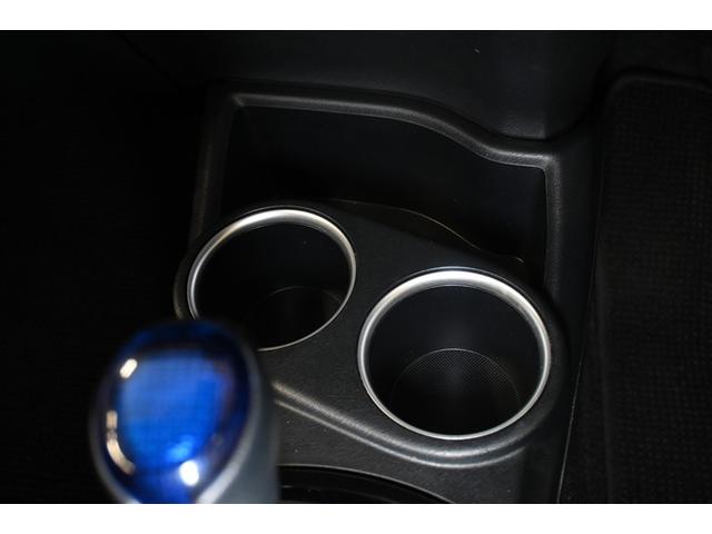 アクア クロスオーバー　フルセグ　メモリーナビ　ＤＶＤ再生　バックカメラ　衝突被害軽減システム　ＥＴＣ　ワンオーナー（12枚目）