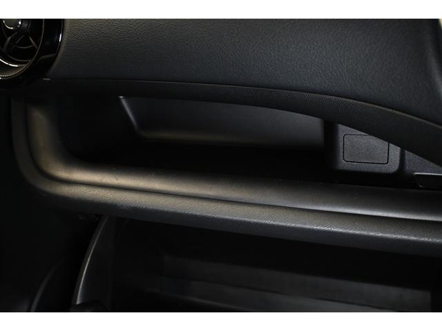 アクア クロスオーバー　フルセグ　メモリーナビ　ＤＶＤ再生　バックカメラ　衝突被害軽減システム　ＥＴＣ　ワンオーナー（16枚目）