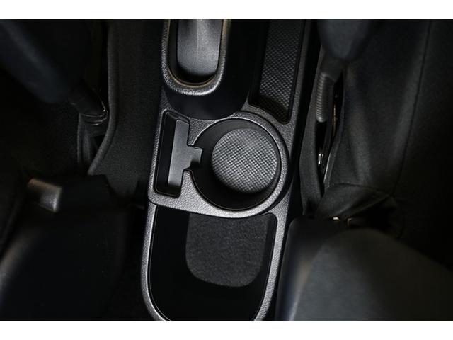 ヴィッツ U ワンセグ メモリーナビ ミュージックプレイヤー接続可 バックカメラ 衝突被害軽減システム ETC LEDヘッドランプ ワンオーナー アイドリングストップ(16枚目)