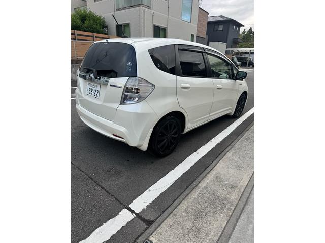フィットハイブリッド スマートセレクション　ファインスタイル　バックカメラ　フルセグＴＶ　Ｂｌｕｅｔｏｏｔｈ　　ナビ　ＥＴＣ　　アルミホイール　ドアバイザー（21枚目）