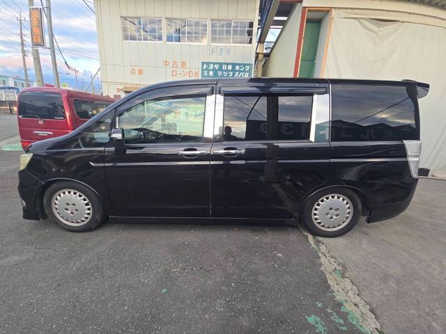 ステップワゴンスパーダ Ｓ　フリップダウンモニター　ナビＴＶ　バックカメラ　片側パワースライドドア　ＥＴＣ　ドアバイザー（3枚目）