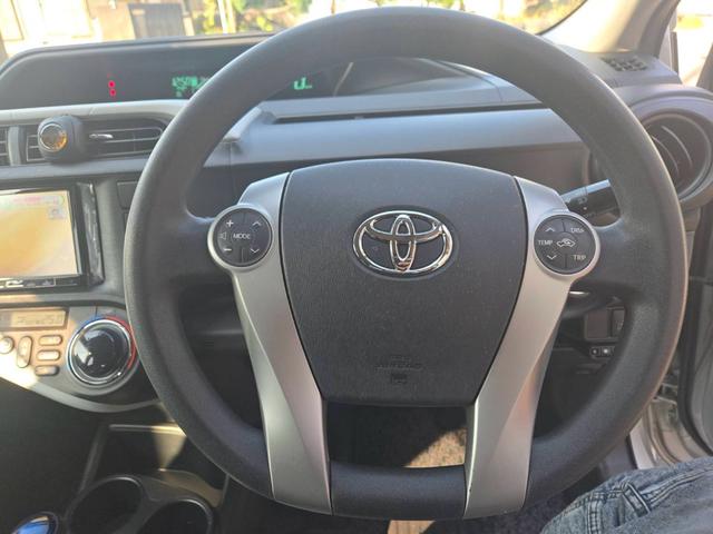 アクア Ｓ　アルミホイール　Ｂｌｕｅｔｏｏｔｈ　ナビ　バックカメラ　スマートキー２ヶ　プッシュスタート　ハイブリッド車　ＥＴＣ　ドアバイザー（10枚目）