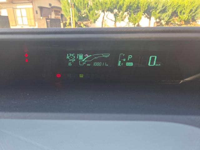 アクア Ｓ　アルミホイール　Ｂｌｕｅｔｏｏｔｈ　ナビ　バックカメラ　スマートキー２ヶ　プッシュスタート　ハイブリッド車　ＥＴＣ　ドアバイザー（15枚目）