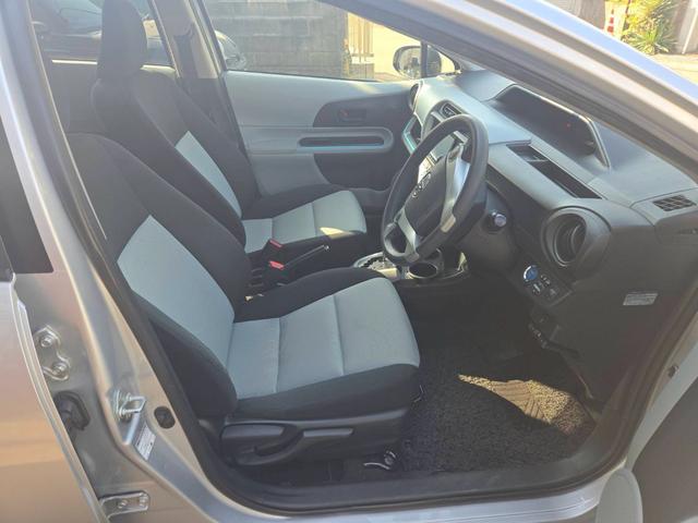 アクア Ｓ　アルミホイール　Ｂｌｕｅｔｏｏｔｈ　ナビ　バックカメラ　スマートキー２ヶ　プッシュスタート　ハイブリッド車　ＥＴＣ　ドアバイザー（17枚目）