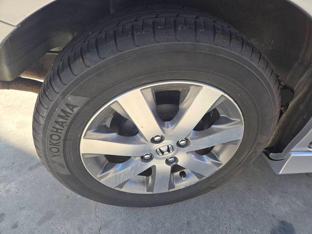 フリード フレックスｉ　エアロ　両側パワースライドドア　ナビ　フルセグＴＶ　バックカメラ　ＥＴＣ　電動格納ミラー　スマートキー　オートエアコン　ドアバイザー　アルミホイール　フリップダウンモニター（28枚目）