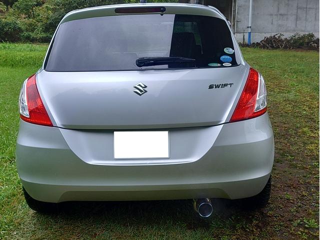 スイフト XG 5速マニュアル RS16インチアルミホイル チタンフェイスマフラー スマートキー スタッドレスタイヤセット オプションレイズアルミホイル(3枚目)